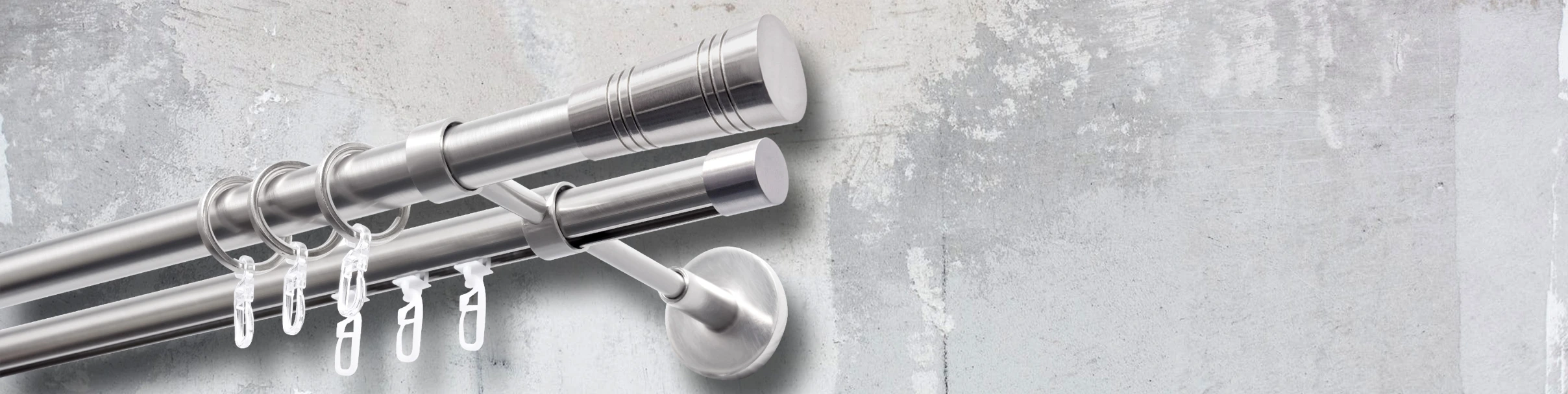 Zweiläufige Gardinenstange in Silber mit Wandhalterung und Gardinenhaken